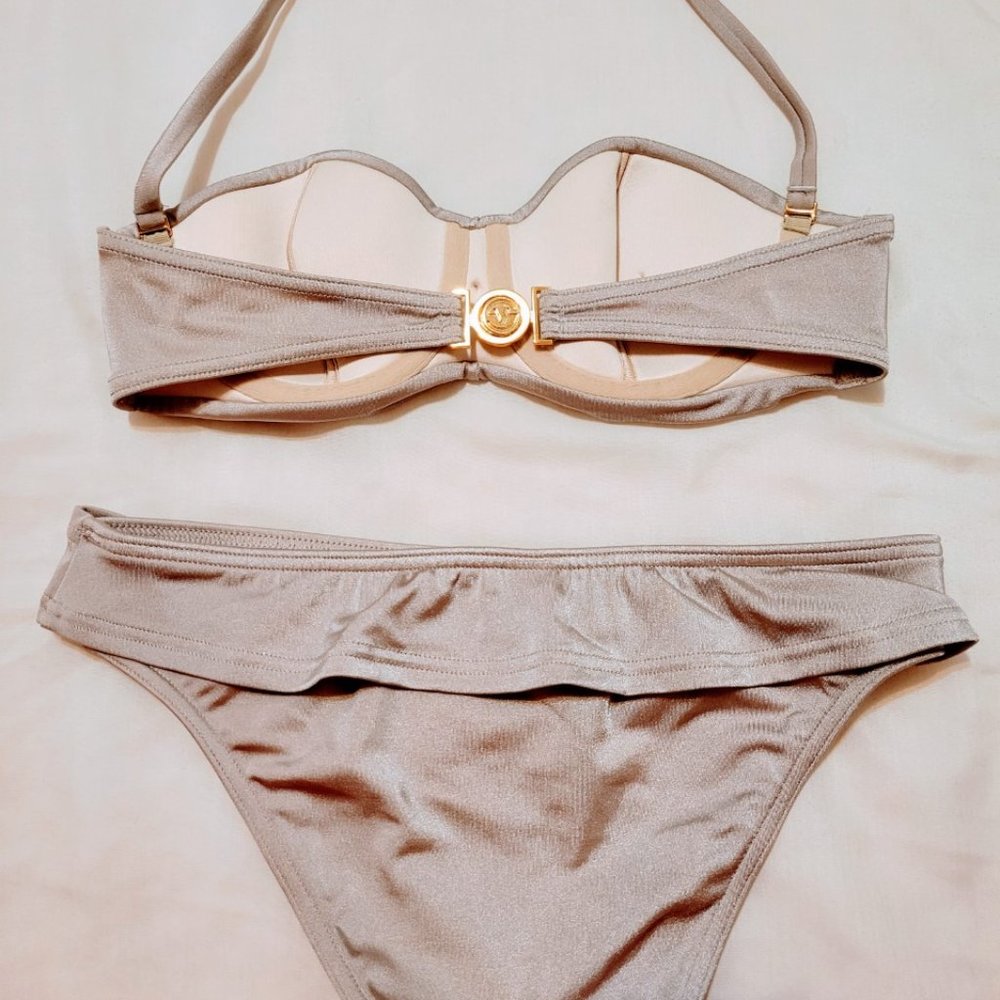 Victoria Secret bikini - Picture 2 of 2